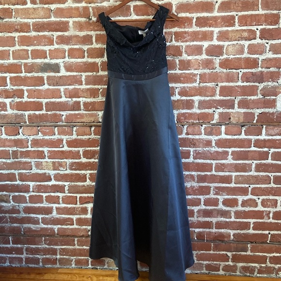 Coast Black satin and lace ballgown US4 - Picture 1 of 5